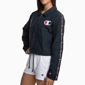 Champion Women’s Black Cropped Coach Jacket Logo Tape Sleeves Size Medium